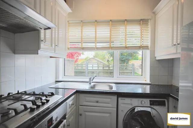 Photo 3 — Shepperton Road, Petts Wood