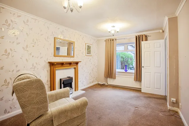 Pentland Gardens, Sheffield, S20, photo 2