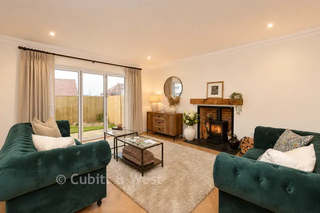 Lewes Road, The Orchards, TN22, photo 2