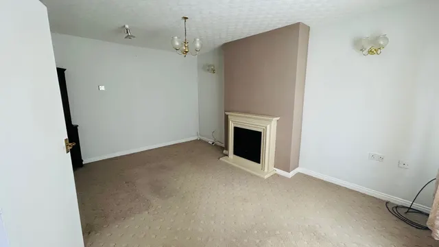 Paris Place, Marton-In-Cleveland, TS7, photo 3