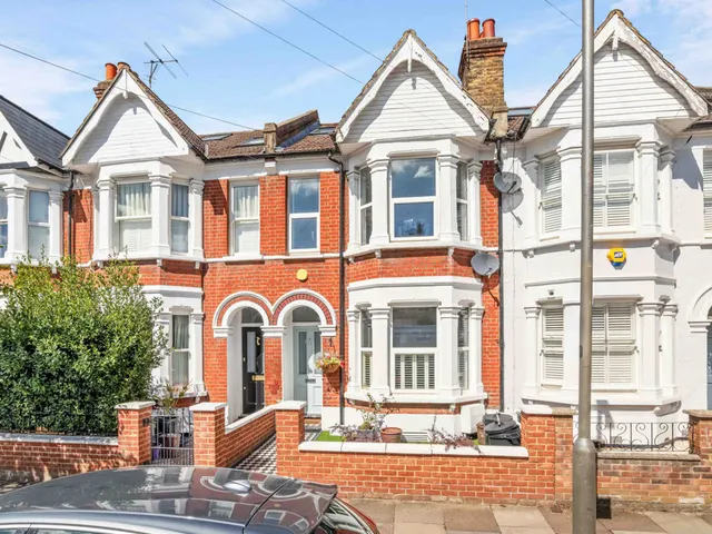 Ravensbury Road, London, SW18, photo 1