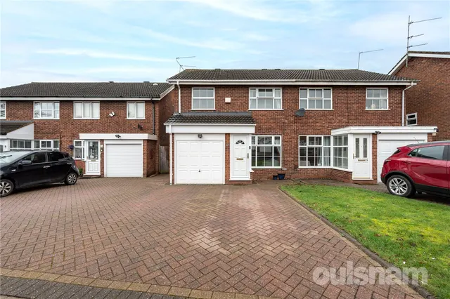 Gateley Close, Winyates Green, Redditch, Worcestershire, B98 0QR — photo 1