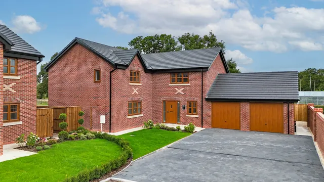 Preston Road, Charnock Richard, photo 1