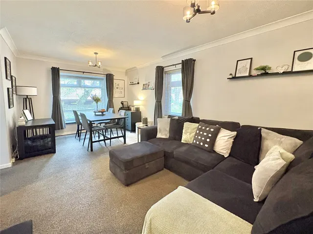 Bidston Road, Prenton, CH43, photo 2