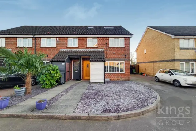 Sexton Close, Cheshunt, photo 1