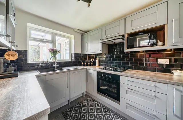 Priestwood Avenue, Bracknell, RG42, photo 2