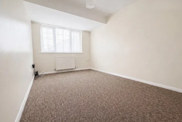 Ivy Crescent, Bognor Regis, PO22, photo 3