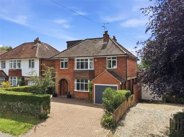 House Under Offer with 5 bedrooms in Bishop's Stortford, CM23, photo 1