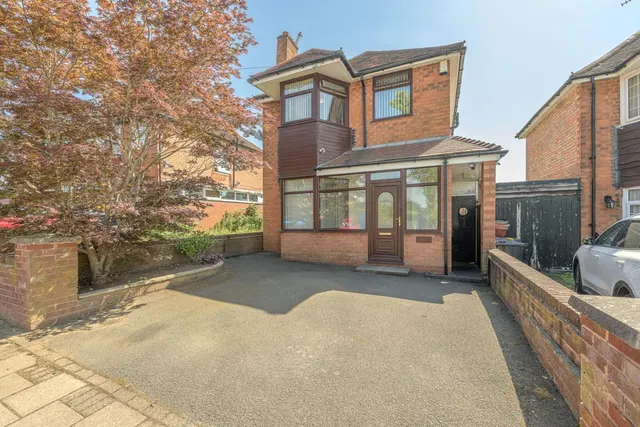 White Road, Quinton, B32, photo 1