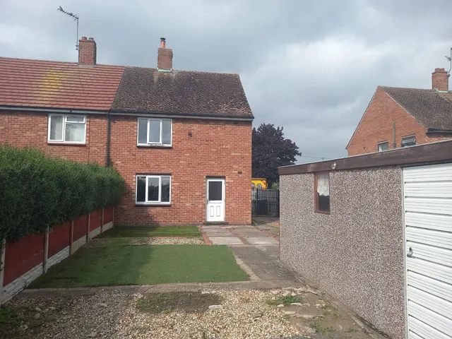 Hawton Road, Newark, NG24, photo 2