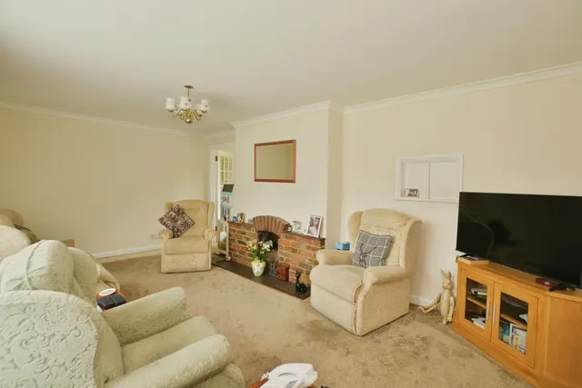 Photo 3 — Blenheim Road, Littlestone, New Romney, Kent, TN28