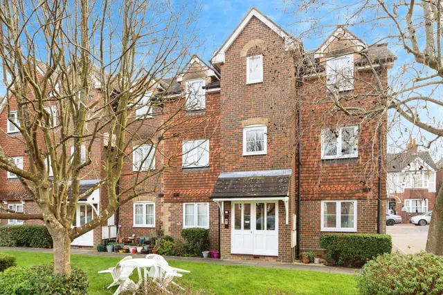 Whitefield Road, Tunbridge Wells, photo 1