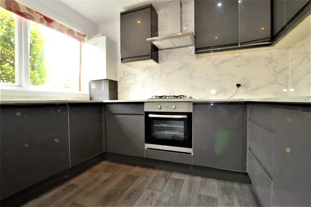 Mortlake Close, Croydon, CR0, photo 3