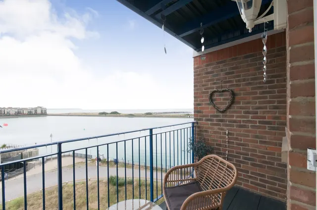 Photo 2 — Bermuda Place, Eastbourne