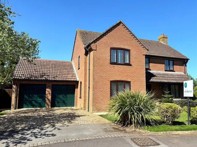 Northfields, Bulkington, SN10, photo 1