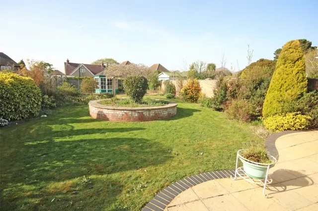 New Milton, Hampshire, photo 2