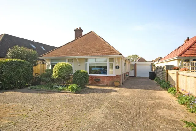 New Milton, Hampshire, photo 1