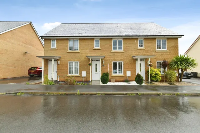 Shackleton Road, YEOVIL, photo 1