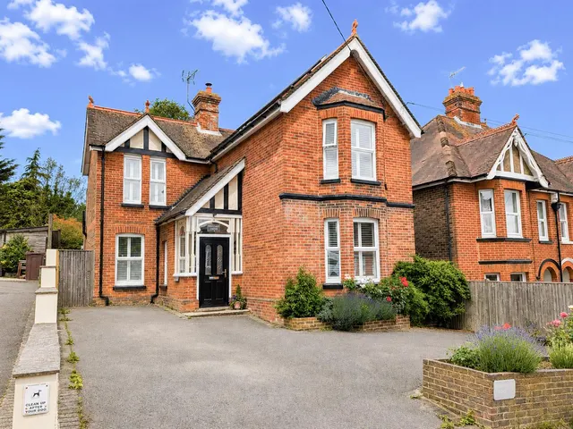 Harcourt Road, Uckfield, TN22 5DS, photo 1