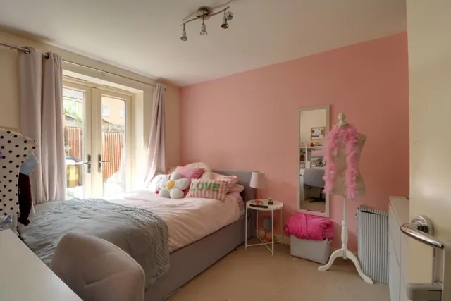 Watt Ave, Colsterworth, NG33, photo 3