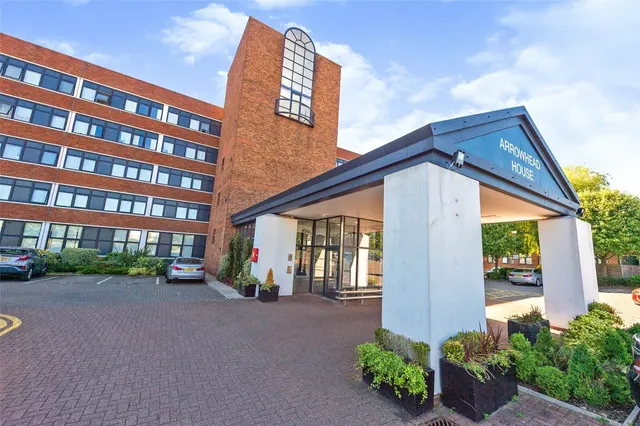 Laporte Way, Luton, LU4, photo 1