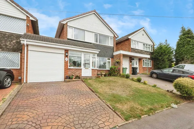 Woodbury Road, Halesowen, photo 1