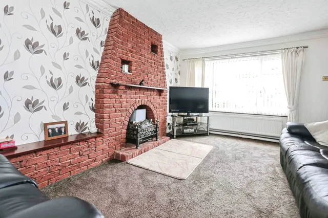 Photo 2 — Woodbury Road, Halesowen