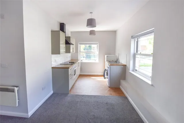 Photo 2 — Lynchford Road, Farnborough, Hampshire, GU14 6HD
