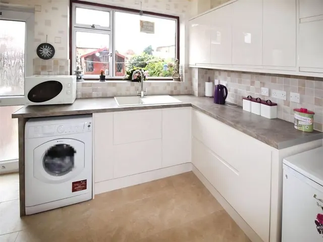 Photo 2 — Kings Walk, Earl Shilton, Leicestershire, LE9