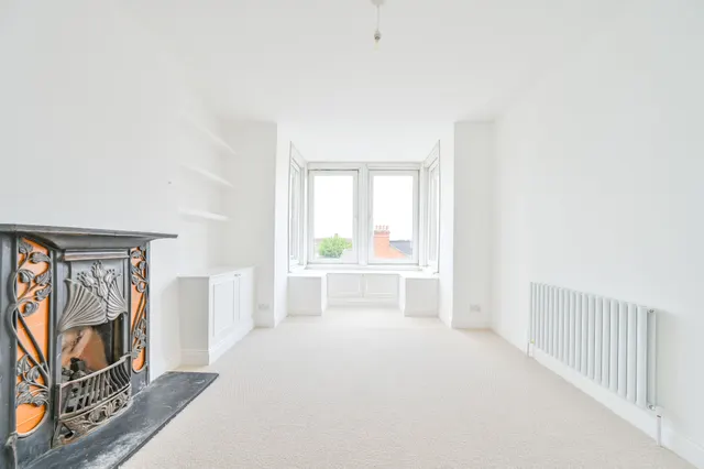 Photo 2 — 54c St Johns Avenue, London