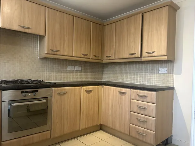 Laxey Close, Chadderton, OL9, photo 3