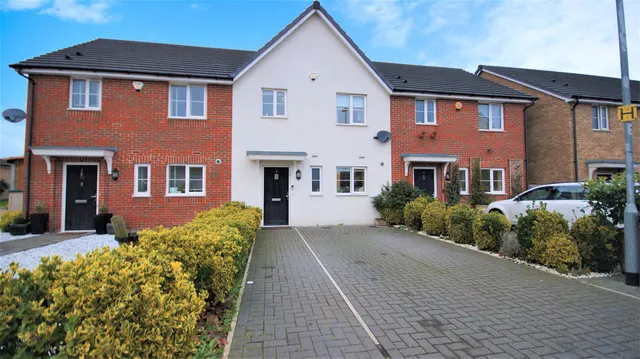 Ash Road, Chigwell, IG7, photo 1