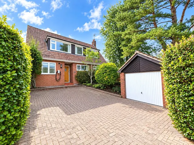 North Lane, Nomansland, SP5, photo 1