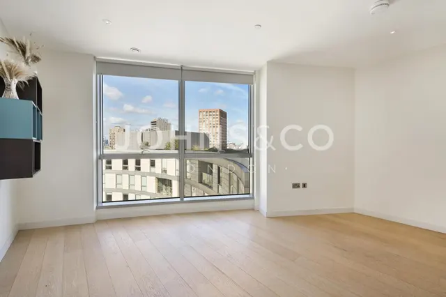 Biscayne Avenue, E14, photo 2
