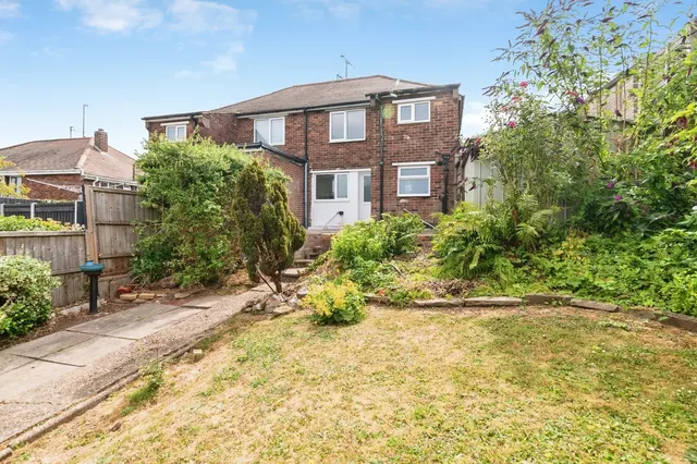 Photo 2 — Campbell Drive, Carlton, Nottingham, Nottinghamshire, NG4