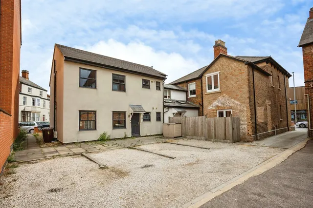 Asfordby Road, Melton Mowbray, photo 1