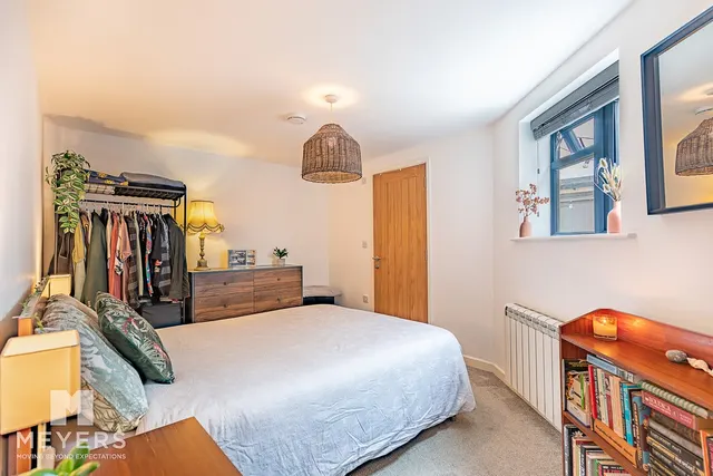 Holdenhurst Road, Bournemouth, BH8, photo 3