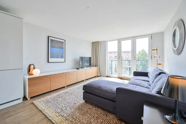 Photo 3 — 28 Goddard House, 3 George Mathers Road, London