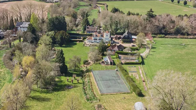 Buckham Hill, Isfield, TN22, photo 1