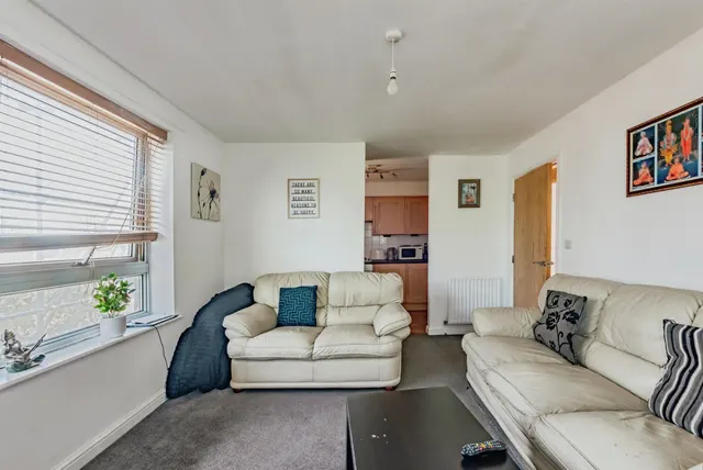Five Acres, Crawley, RH10, photo 3
