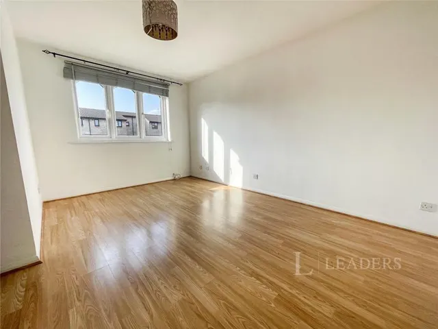 Bridge Meadows, London, SE14, photo 1