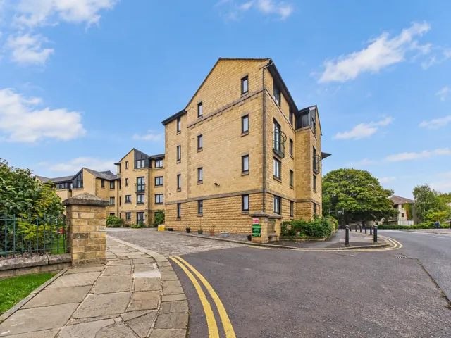 Spinners Court, Lancaster, LA1, photo 1