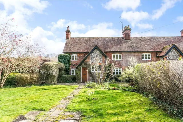Hambleden, Henley-on-Thames, Oxfordshire, RG9 6RT, photo 1