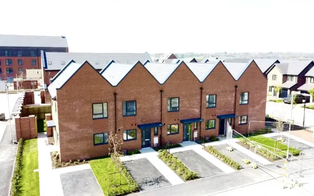 Signal Close, Horwich, photo 1