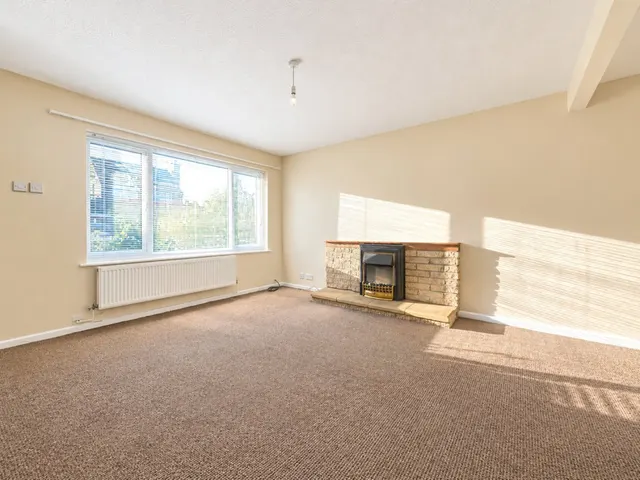 Alexander Drive, Cirencester, GL7, photo 3