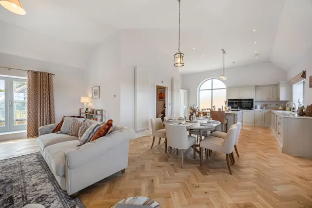 Georgian-Inspired New Homes in Great, photo 2