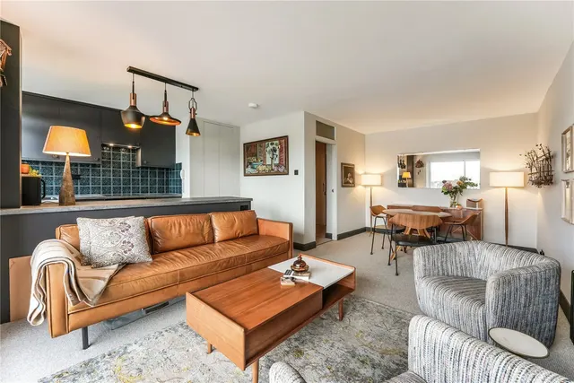 Photo 2 — Ranelagh Gardens, London, SW6