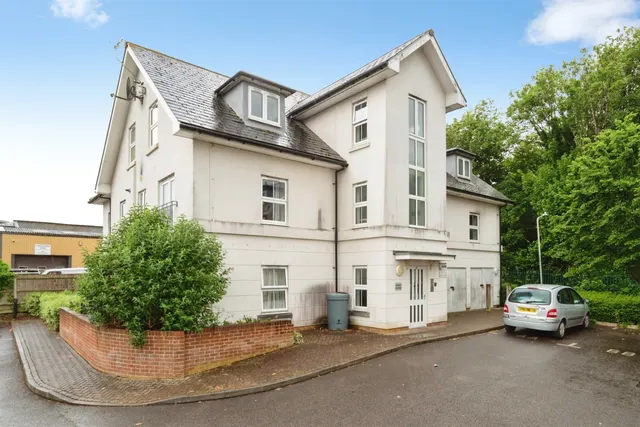Tunnel Road, Tunbridge Wells, photo 1