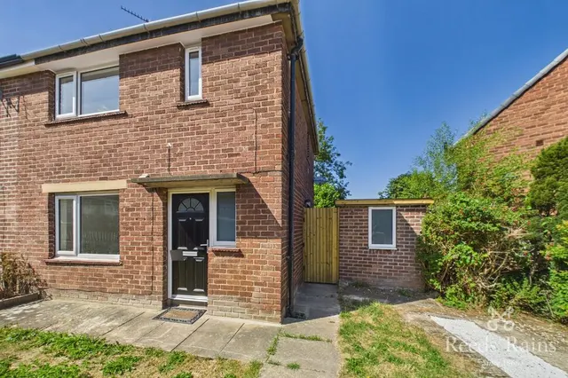 Ken Churchill Drive, Horbury, WF4, photo 1