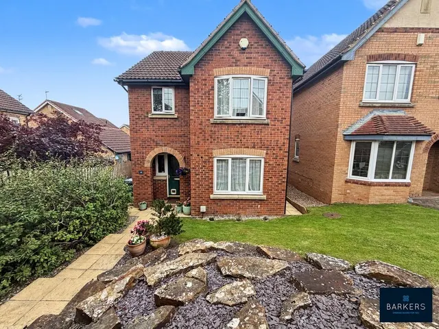 Millers Croft, Birstall, WF17, photo 1